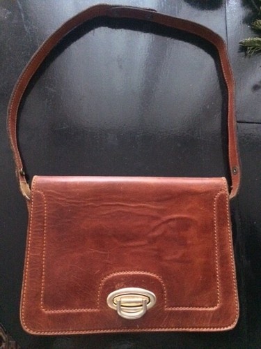 Mittelbraune ledertasche aus - mittelbraune,